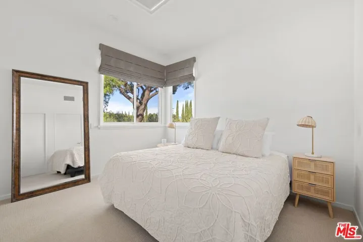 3300 Red Rose Drive, Los Angeles, California 91436