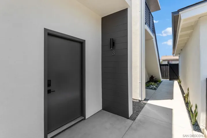 2722 Nye Street, San Diego, California 92111