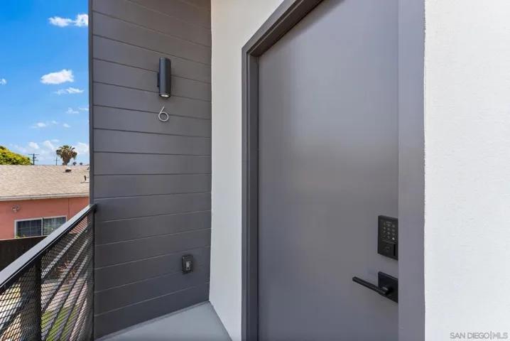 2722 Nye Street, San Diego, California 92111