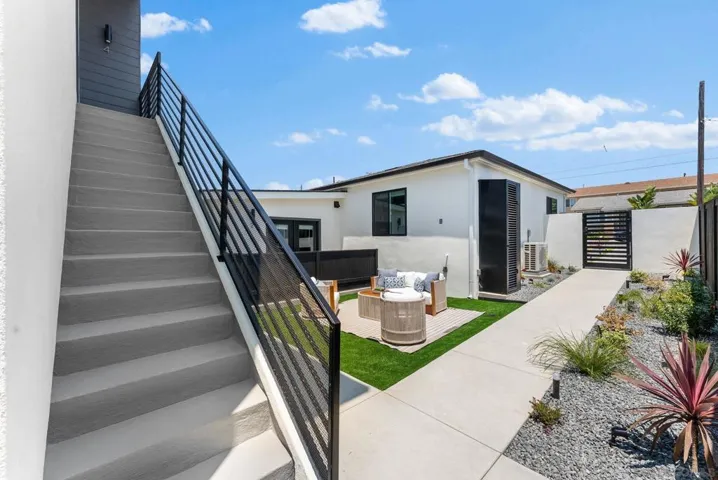 2722 Nye Street, San Diego, California 92111