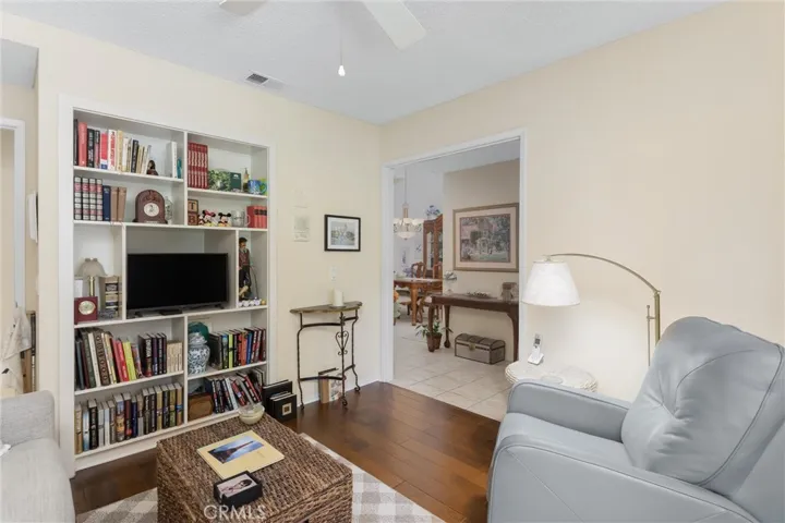 740 Via Zapata, Riverside, California 92507
