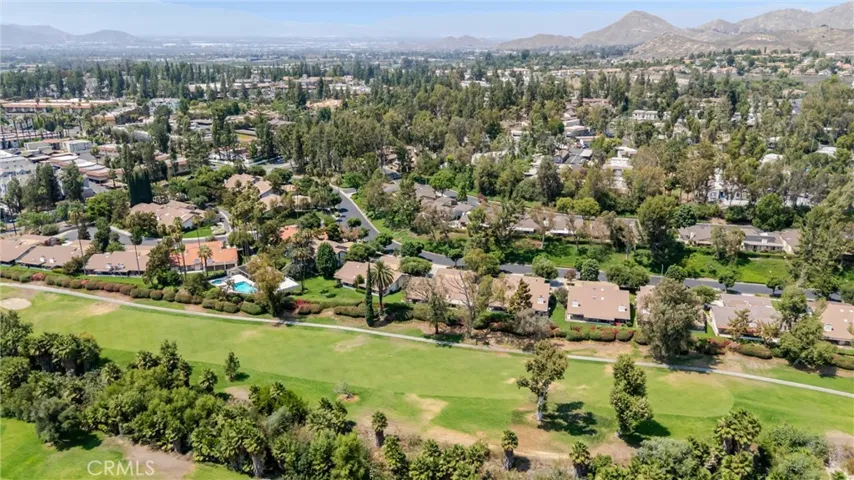 740 Via Zapata, Riverside, California 92507