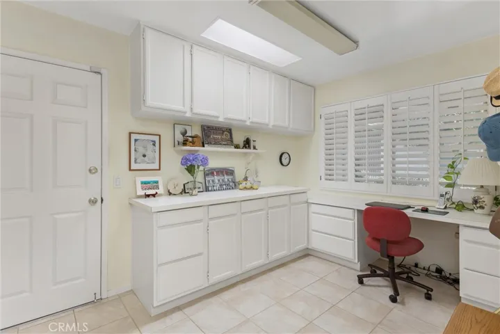 740 Via Zapata, Riverside, California 92507