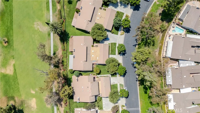 740 Via Zapata, Riverside, California 92507