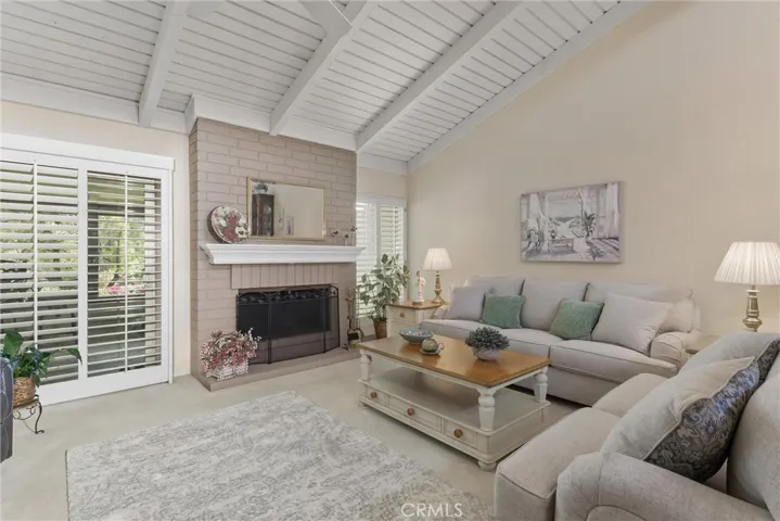 740 Via Zapata, Riverside, California 92507