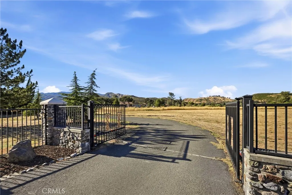 20805 Napa Avenue, Middletown, California 95461 — photo 4