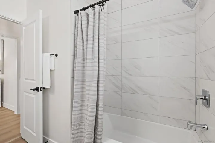 3475 77 Argyle Street, San Diego, California 92111