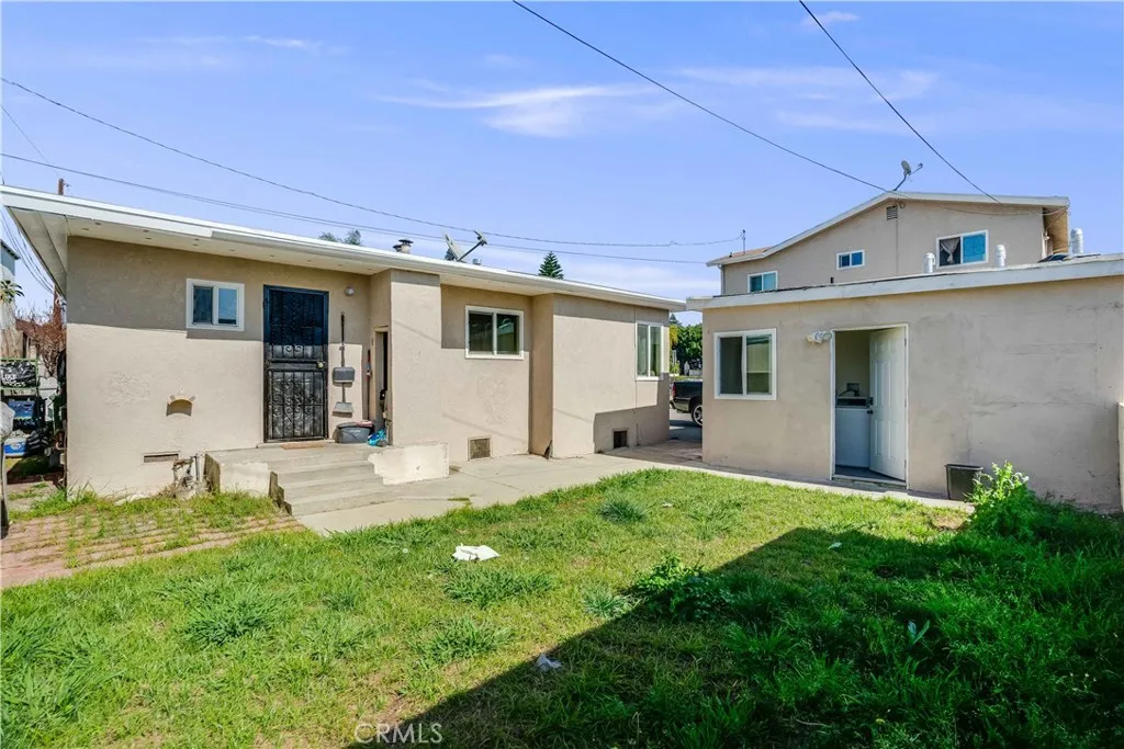537 Bradshawe Avenue, Los Angeles, California 90022 — photo 5