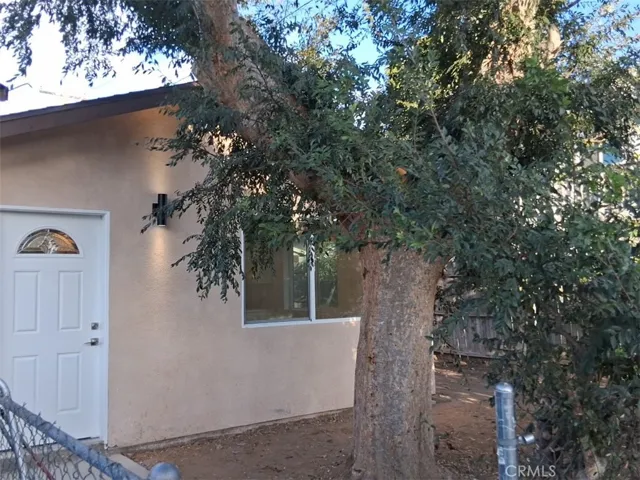 2292 10 Th, Riverside, California 92507