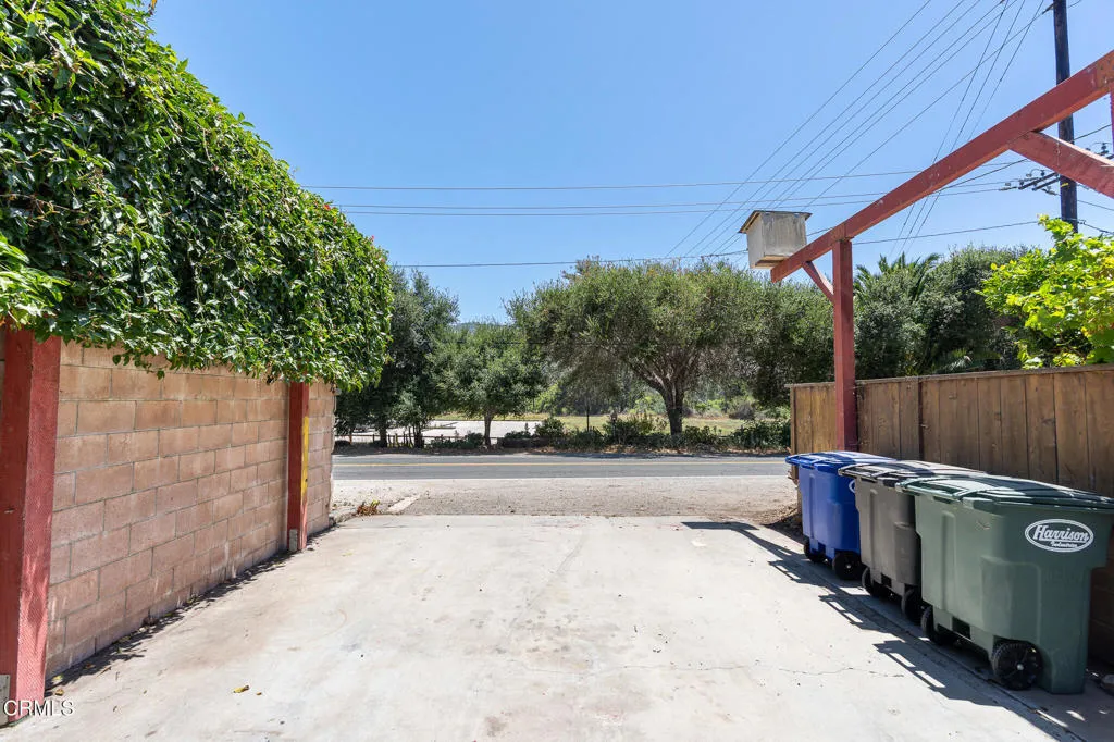 8111 Santa Ana Rd-30