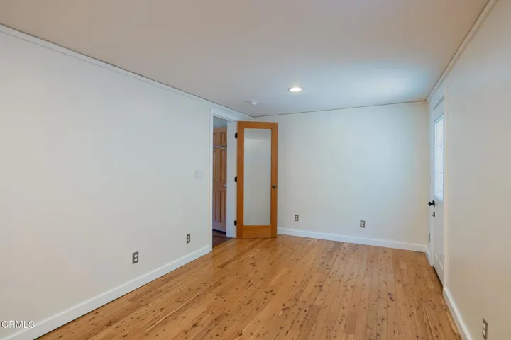 8111 Santa Ana Rd-15