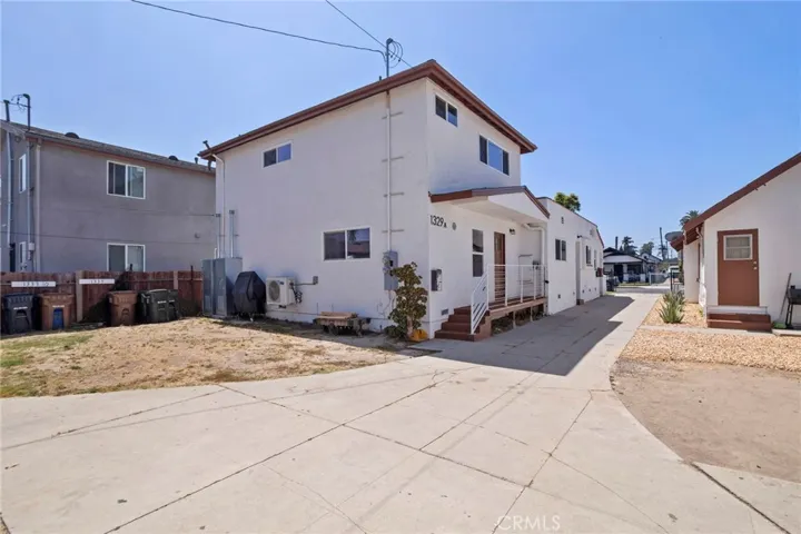 1329 W 88th, Los Angeles, California 90044