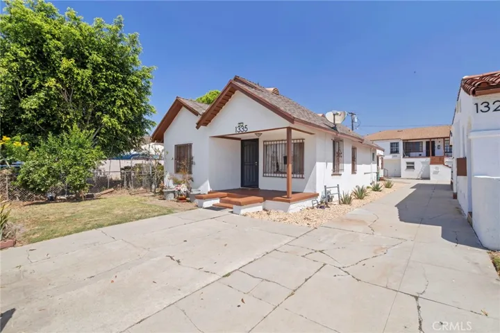 1329 W 88th, Los Angeles, California 90044