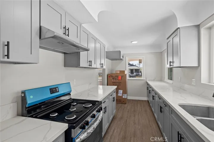 1329 W 88th, Los Angeles, California 90044