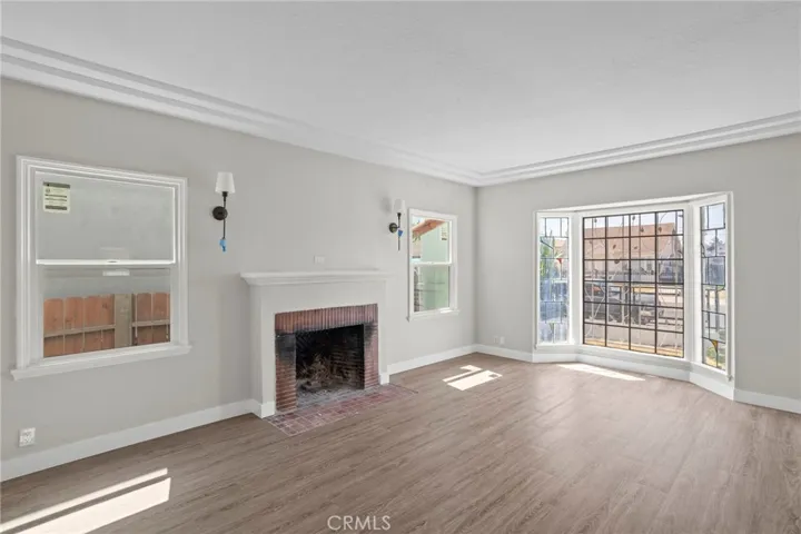1329 W 88th, Los Angeles, California 90044