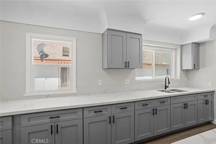 1329 W 88th, Los Angeles, California 90044