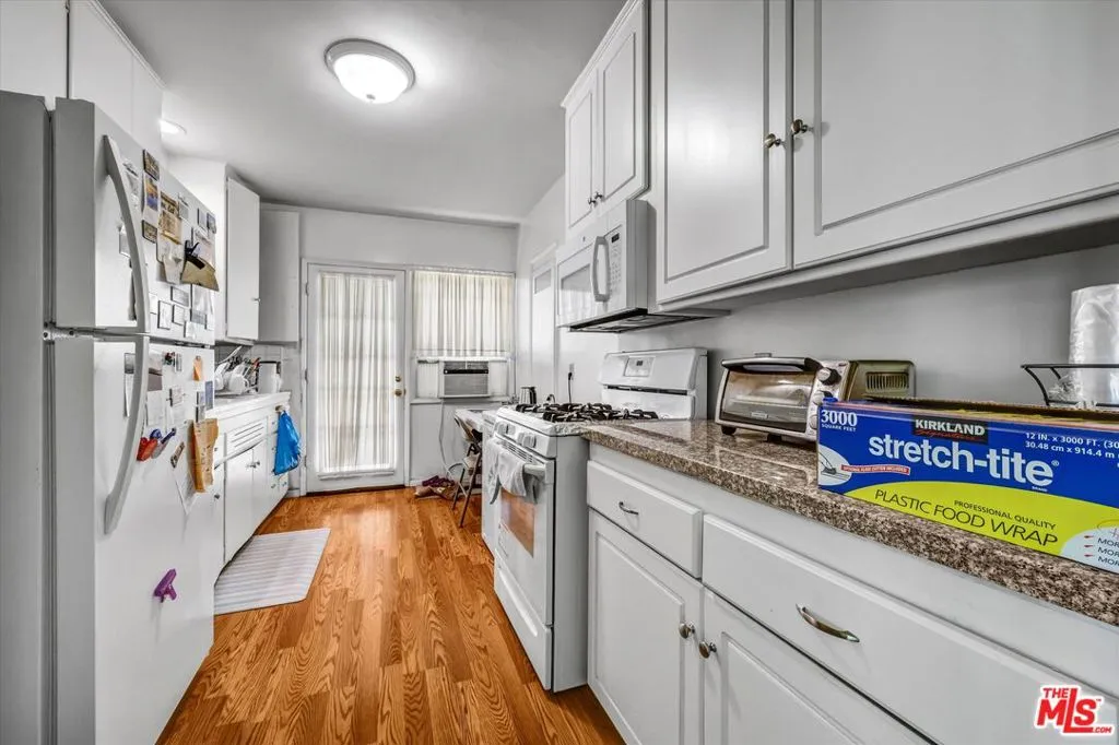 Unit 1 Kitchen