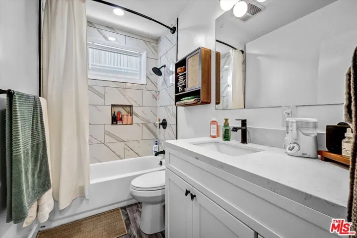 Unit 3 Bathroom