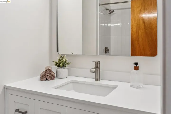 1545 Summit Rd, Berkeley, California 94708