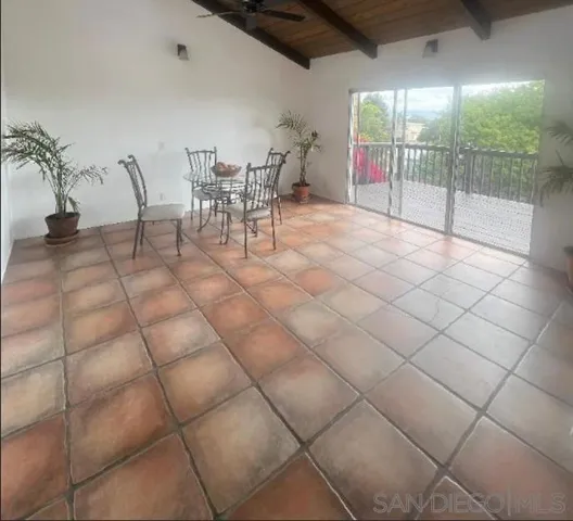 , Escondido, California 92025