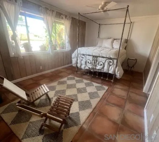 , Escondido, California 92025