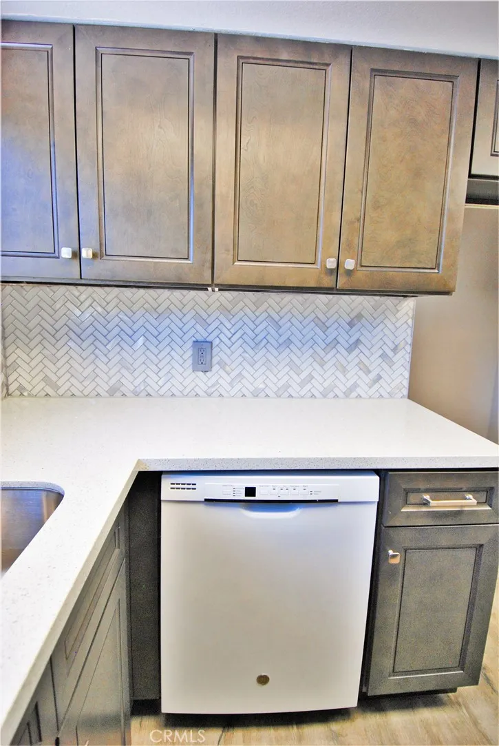 7 Kitchen