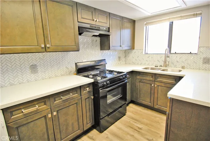 5 Kitchen