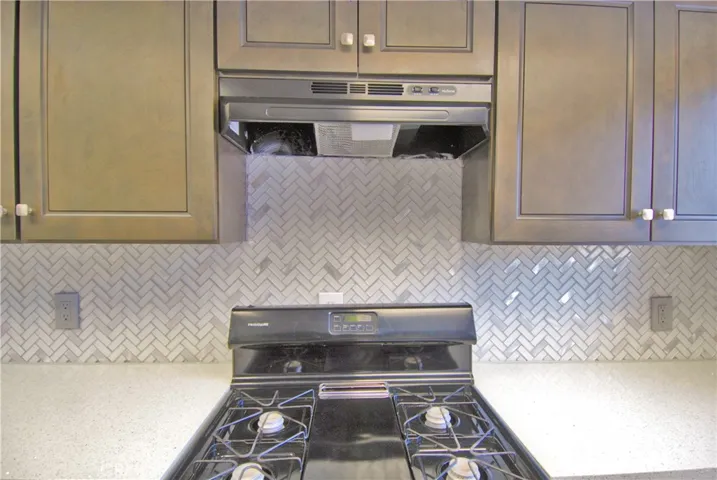 6 Kitchen