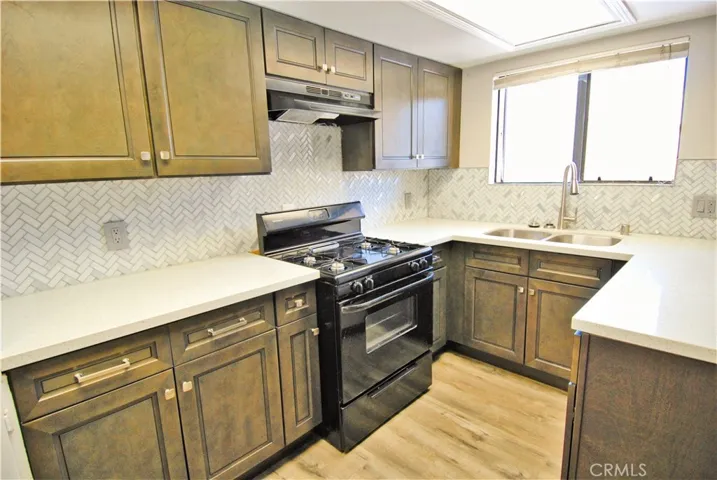 5 Kitchen
