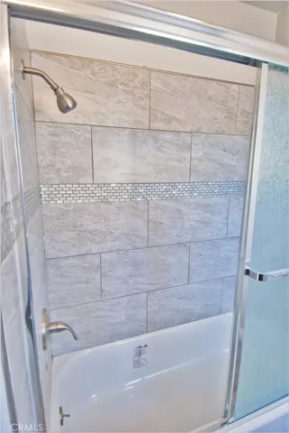 14 Bathroom