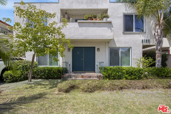 6137 Alcott Street, Los Angeles, California 90035