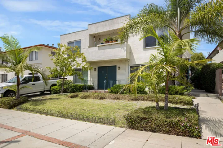 6137 Alcott Street, Los Angeles, California 90035
