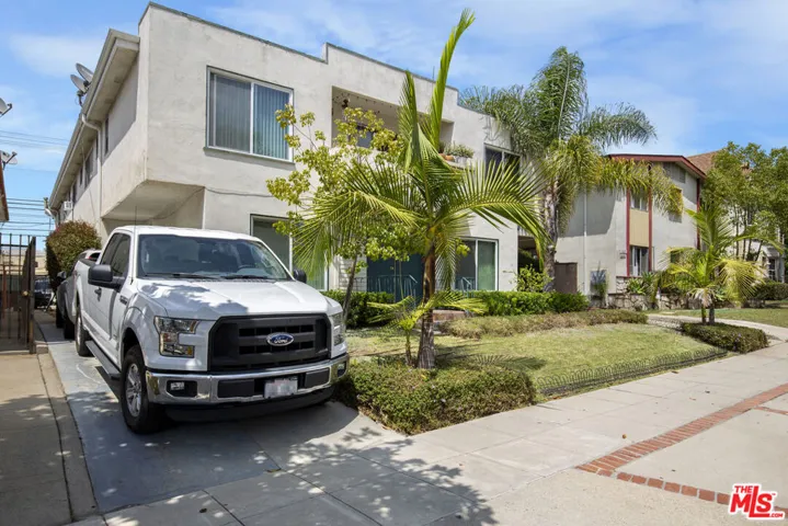 6137 Alcott Street, Los Angeles, California 90035