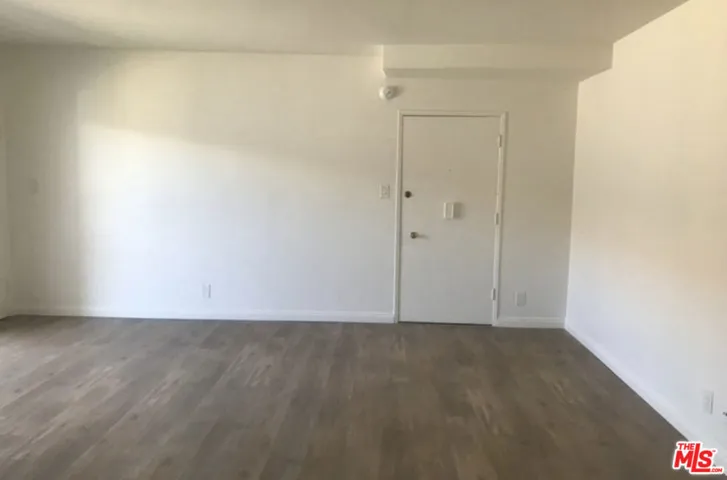 6137 Alcott Street, Los Angeles, California 90035