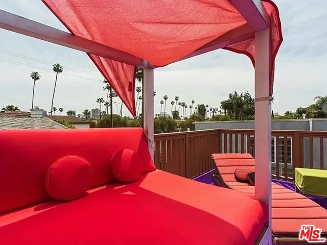 8661 Clifton Way B, Beverly Hills, California 90211