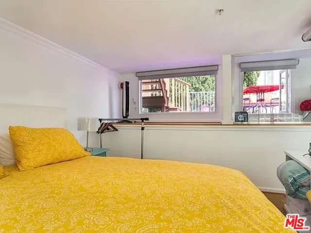 8661 Clifton Way B, Beverly Hills, California 90211