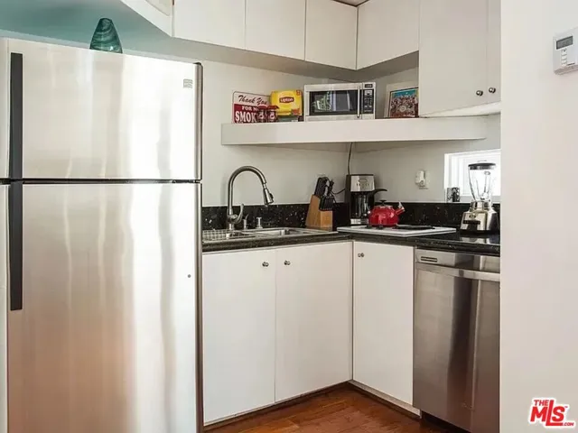 8661 Clifton Way B, Beverly Hills, California 90211