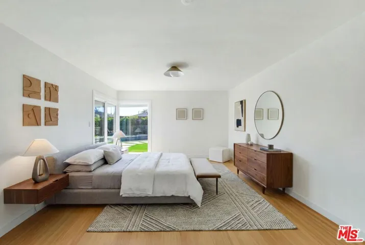 4204 Olympiad Drive, Los Angeles, California 90043
