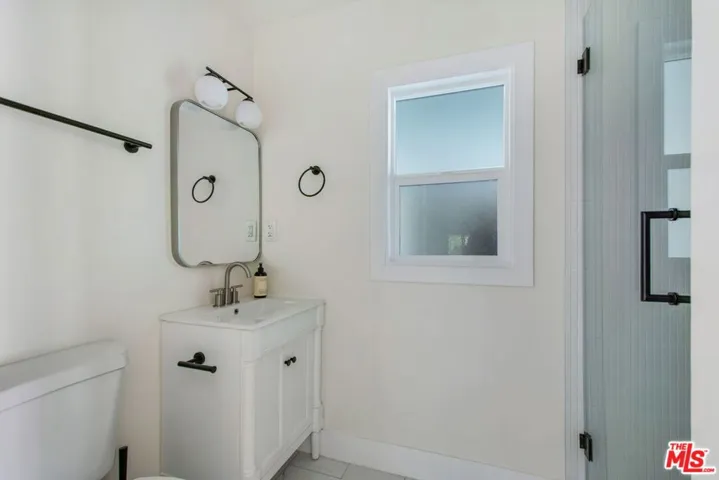4204 Olympiad Drive, Los Angeles, California 90043