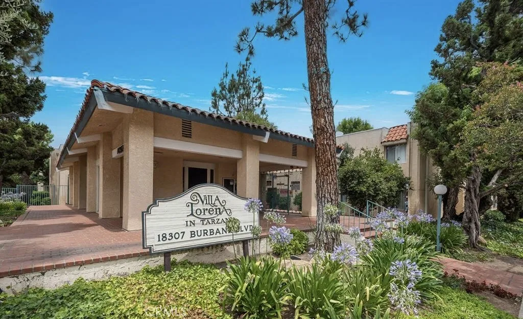 18307 Burbank 68