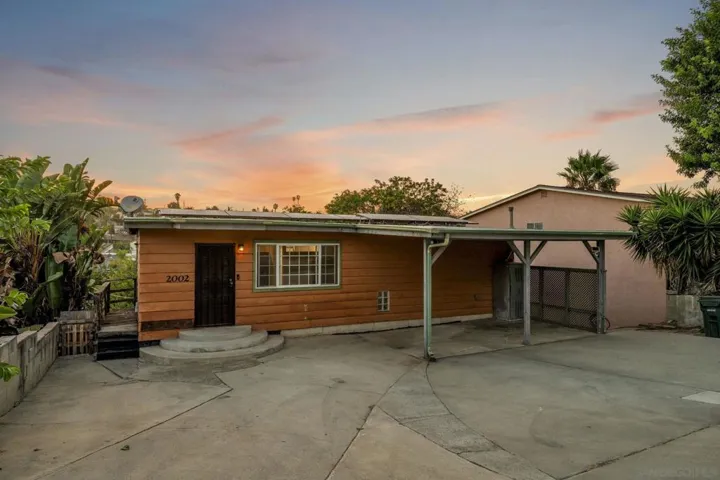 2002 Noble, Lemon Grove, California 91945