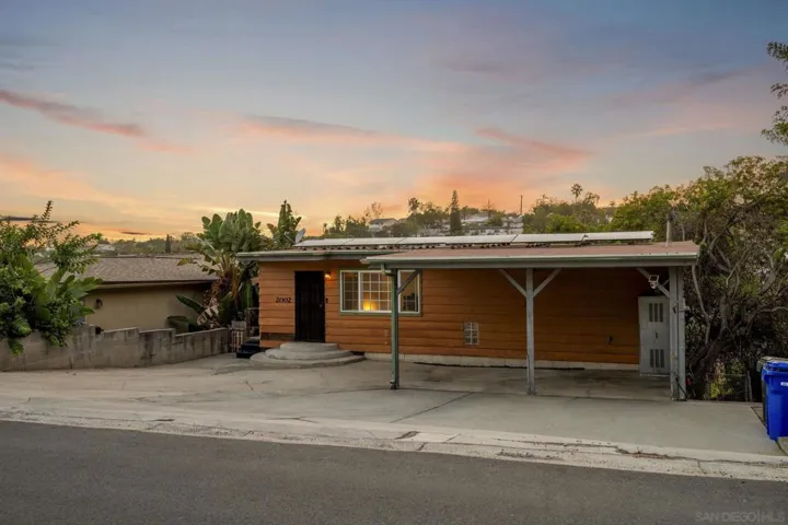 2002 Noble, Lemon Grove, California 91945