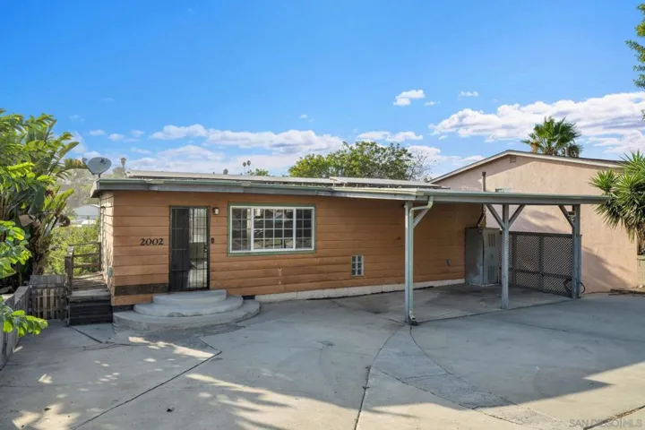 2002 Noble, Lemon Grove, California 91945