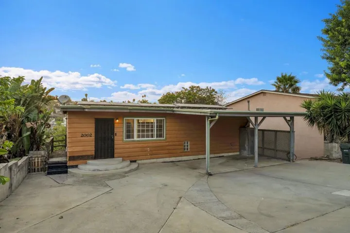 2002 Noble, Lemon Grove, California 91945