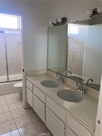 8505 Columbus Avenue 315, North Hills, California 91343