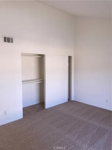 8505 Columbus Avenue 315, North Hills, California 91343