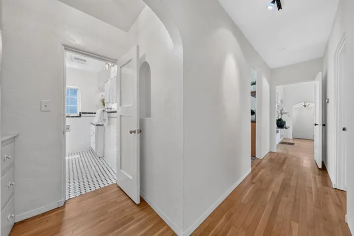 1503 King, Santa Cruz, California 95060