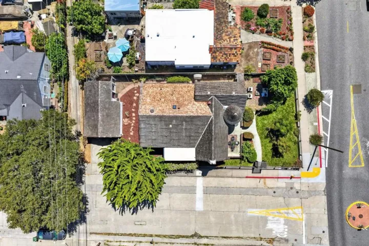 1503 King, Santa Cruz, California 95060