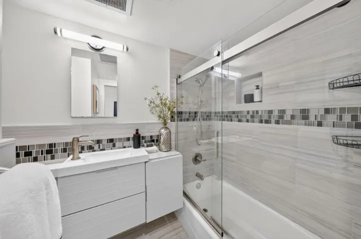 1503 King, Santa Cruz, California 95060
