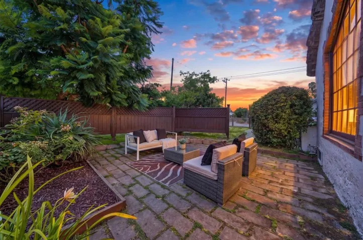 1503 King, Santa Cruz, California 95060
